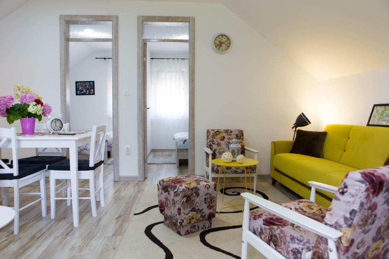 Apartment Kalimero Otočac Eksteriør billede